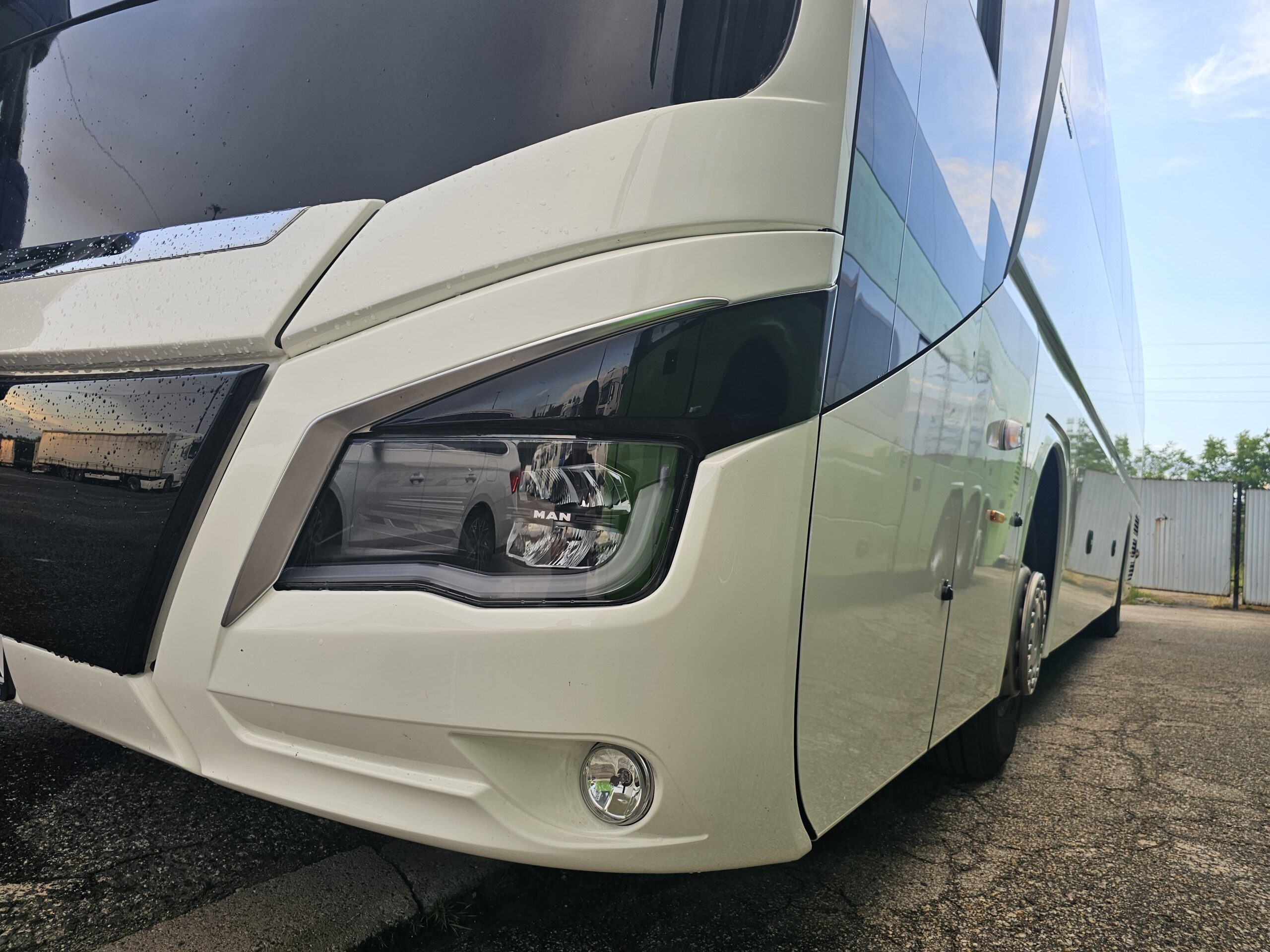 Autokar na uroczystość rodzinną